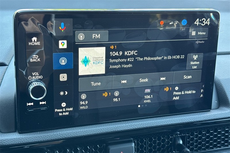 Honda CR-V Hybrid Vehicle Full-screen Gallery Image 15