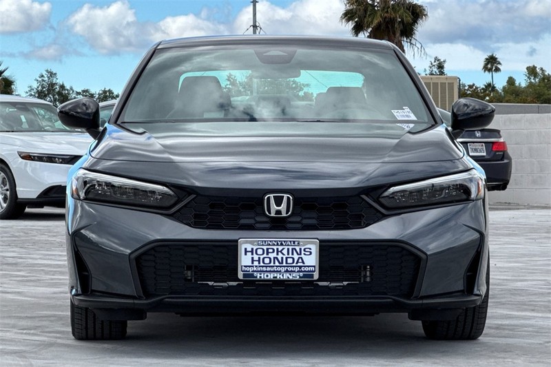 Honda Civic Sedan Vehicle Full-screen Gallery Image 02