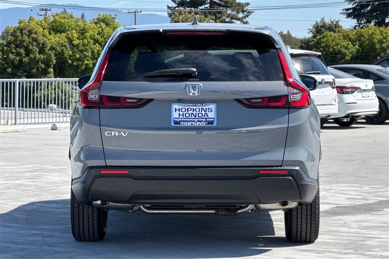 Honda CR-V Vehicle Full-screen Gallery Image 05