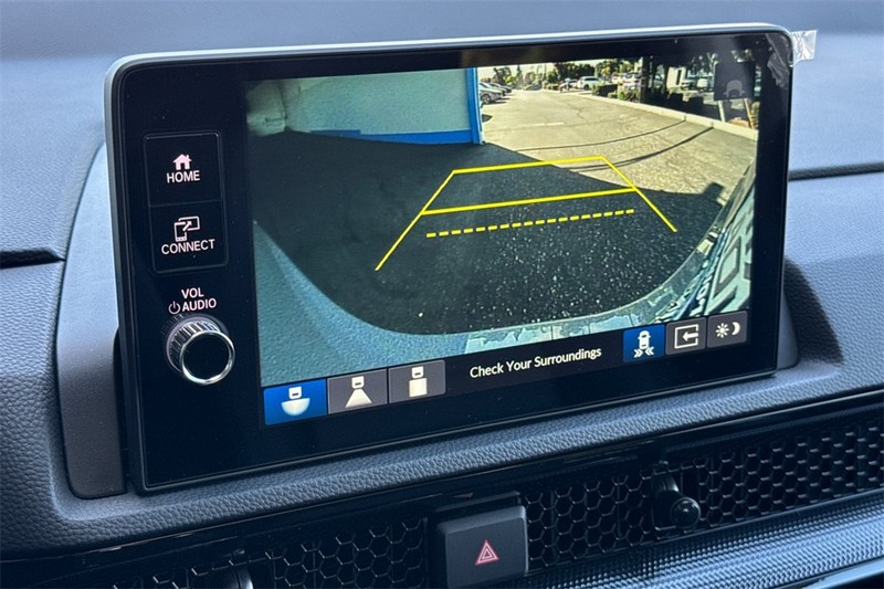 Honda CR-V Vehicle Full-screen Gallery Image 16