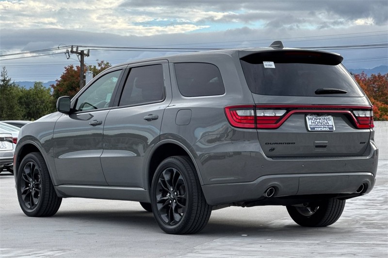Dodge Durango Vehicle Full-screen Gallery Image 05