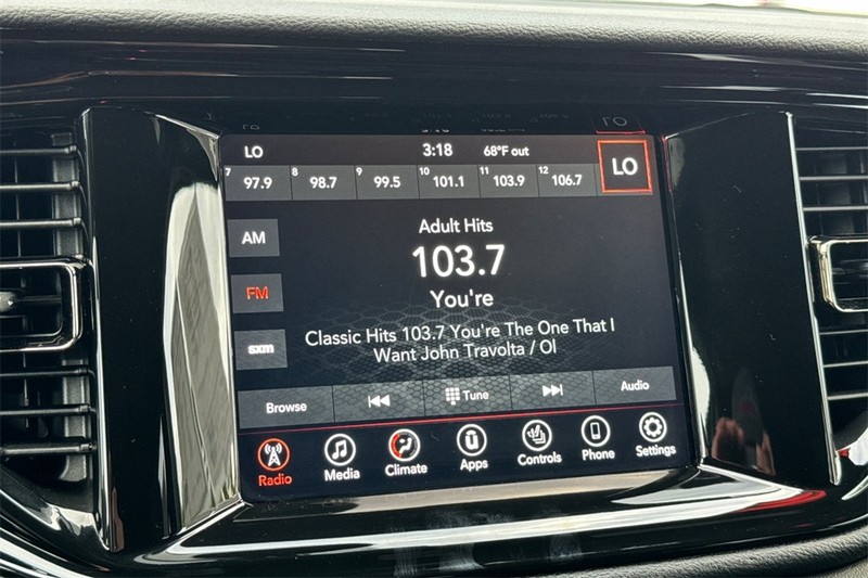 Dodge Durango Vehicle Full-screen Gallery Image 17