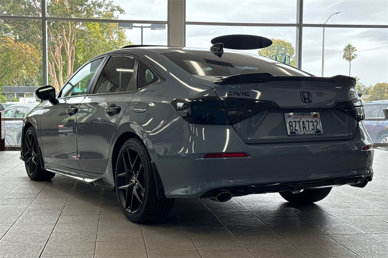 Honda Civic Si Vehicle Full-screen Gallery Image 05