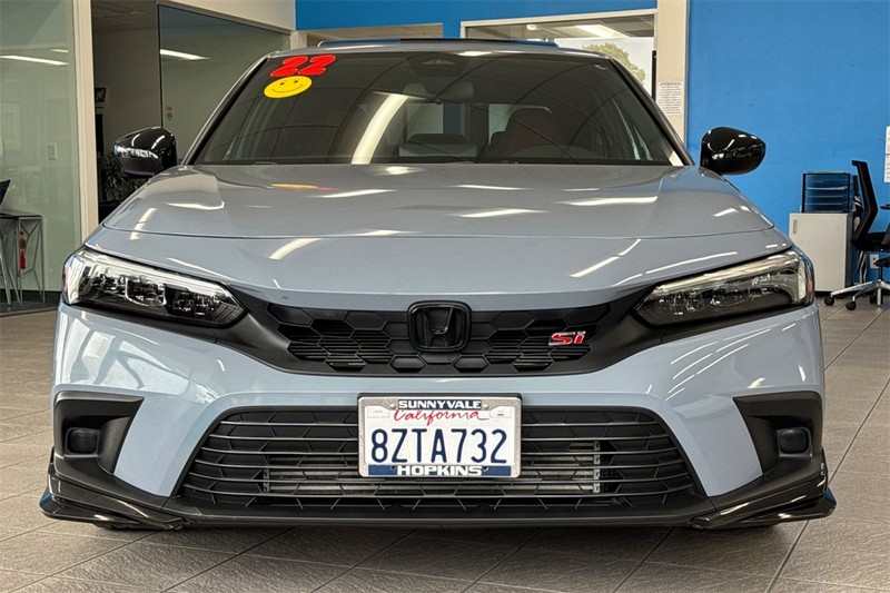 Honda Civic Si Vehicle Full-screen Gallery Image 08