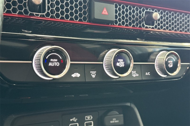 Honda Civic Si Vehicle Full-screen Gallery Image 18