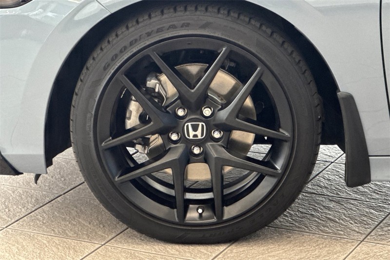 Honda Civic Si Vehicle Full-screen Gallery Image 24