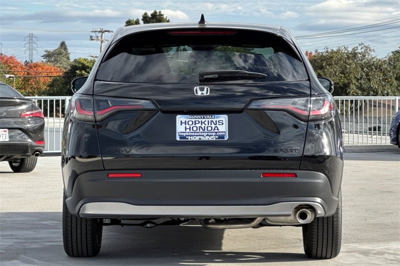 Honda HR-V Vehicle Full-screen Gallery Image 05