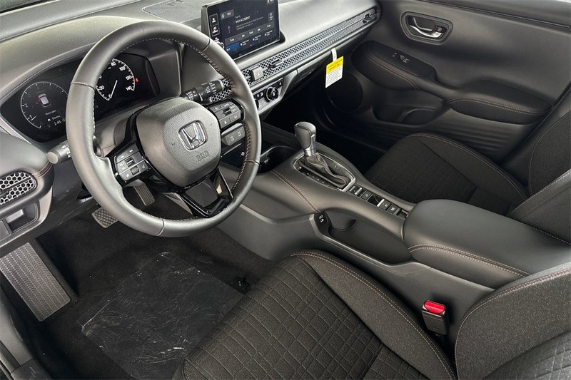 Honda HR-V Vehicle Full-screen Gallery Image 07