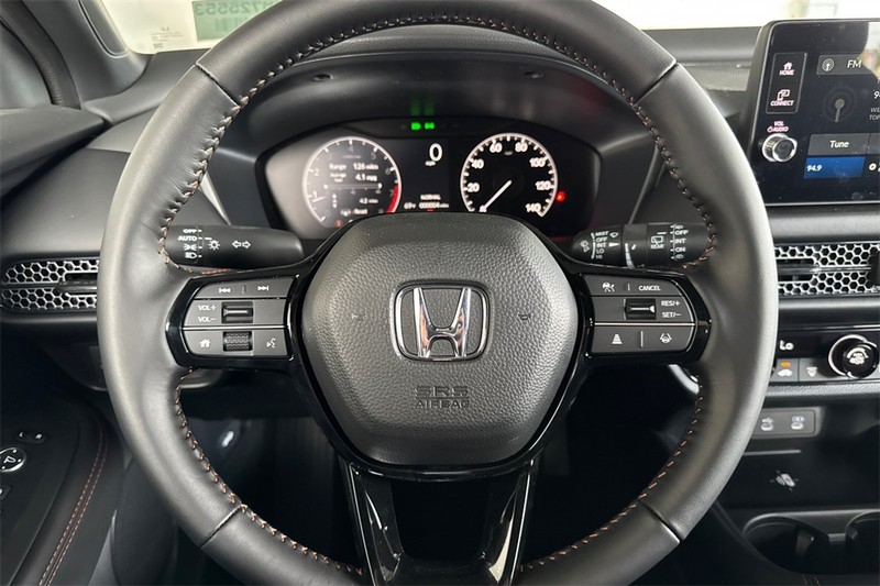 Honda HR-V Vehicle Full-screen Gallery Image 19