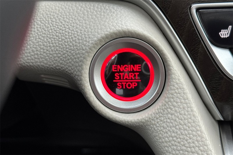 Honda Accord Sedan Vehicle Full-screen Gallery Image 20