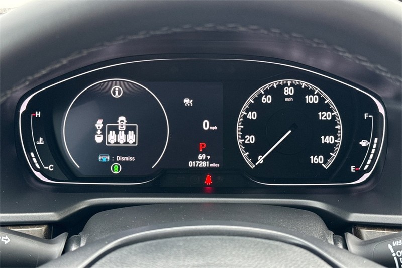 Honda Accord Sedan Vehicle Full-screen Gallery Image 22