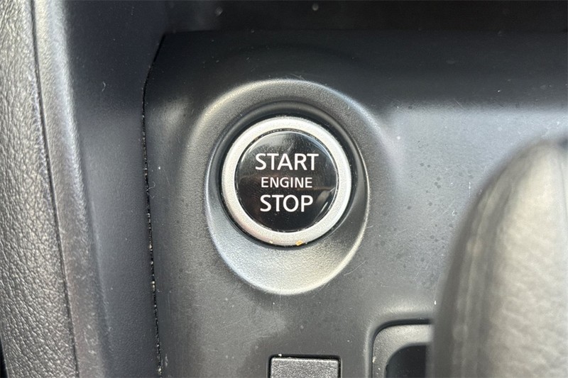 Nissan Kicks Vehicle Full-screen Gallery Image 20