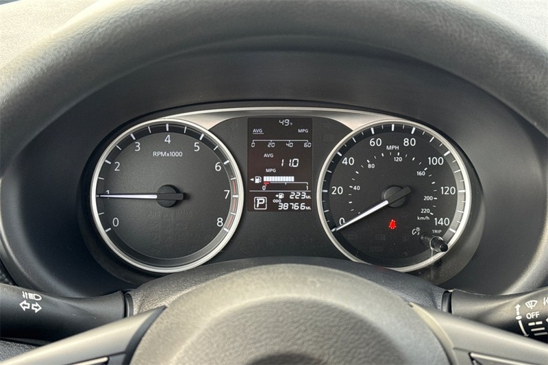 Nissan Kicks Vehicle Full-screen Gallery Image 22