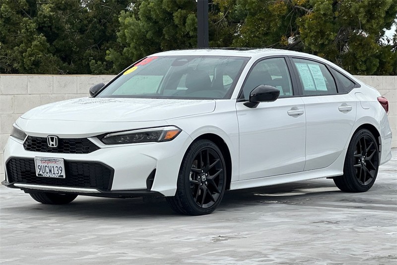 Honda Civic Sedan Hybrid Vehicle Full-screen Gallery Image 07