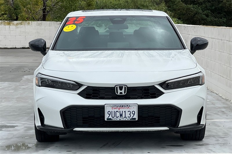 Honda Civic Sedan Hybrid Vehicle Full-screen Gallery Image 08