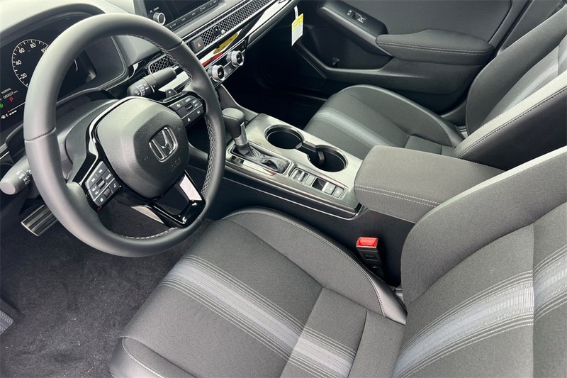 Honda Civic Sedan Hybrid Vehicle Full-screen Gallery Image 09