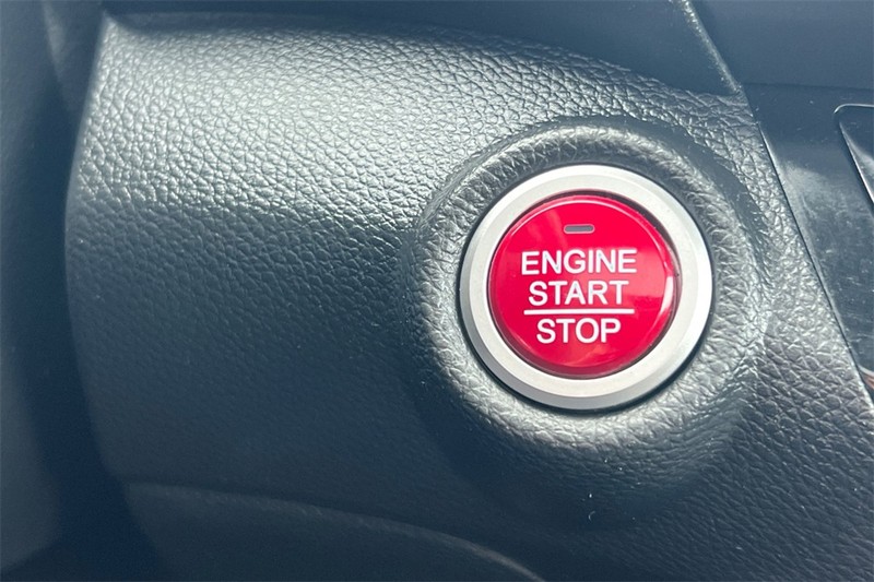 Honda Accord Sedan Vehicle Full-screen Gallery Image 20