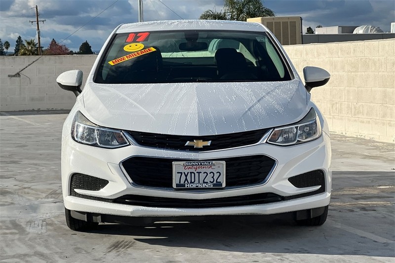Chevrolet Cruze Vehicle Full-screen Gallery Image 08