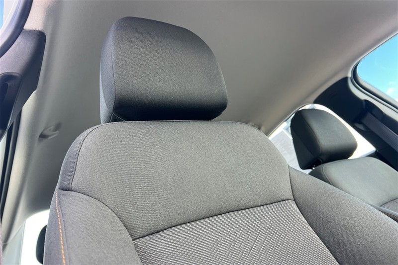 Chevrolet Cruze Vehicle Full-screen Gallery Image 15