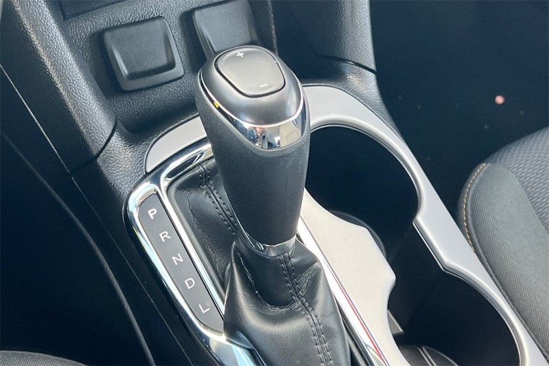 Chevrolet Cruze Vehicle Full-screen Gallery Image 19