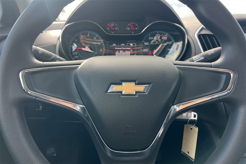 Chevrolet Cruze Vehicle Full-screen Gallery Image 20