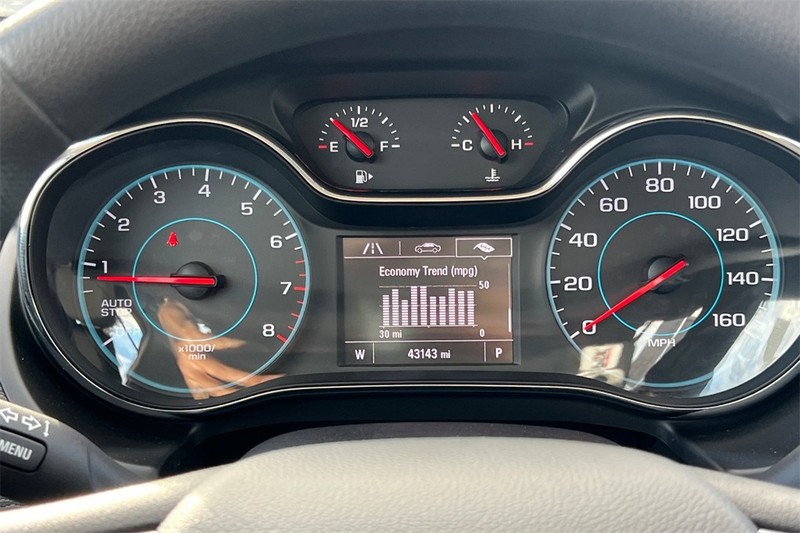 Chevrolet Cruze Vehicle Full-screen Gallery Image 21