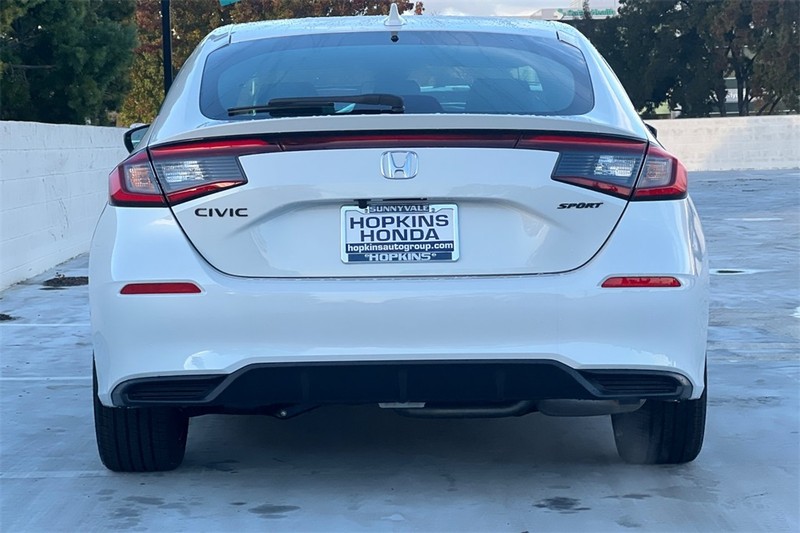 Honda Civic Hatchback Vehicle Full-screen Gallery Image 05