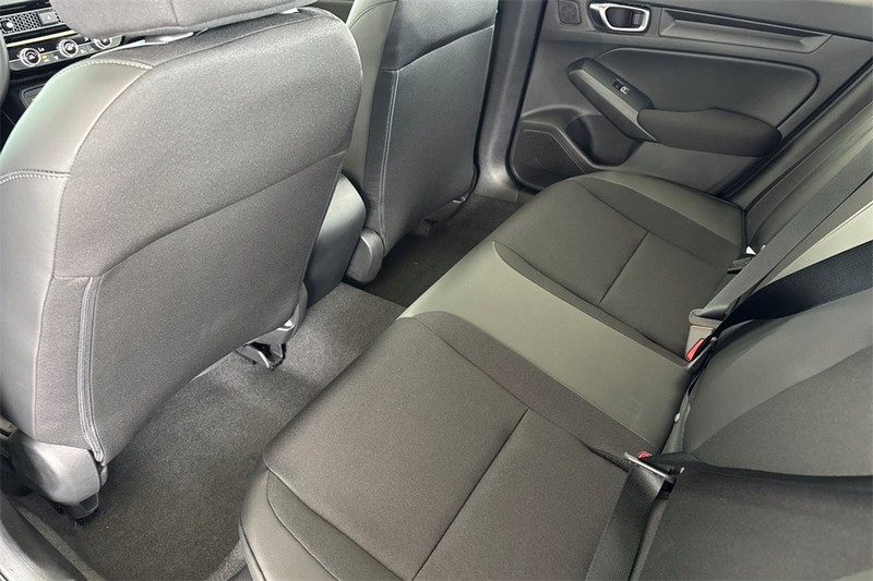 Honda Civic Hatchback Vehicle Full-screen Gallery Image 09