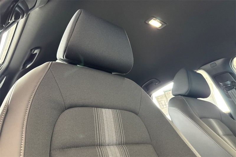 Honda Civic Hatchback Vehicle Full-screen Gallery Image 13