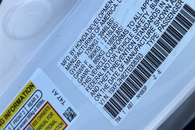 Honda Civic Hatchback Vehicle Full-screen Gallery Image 21