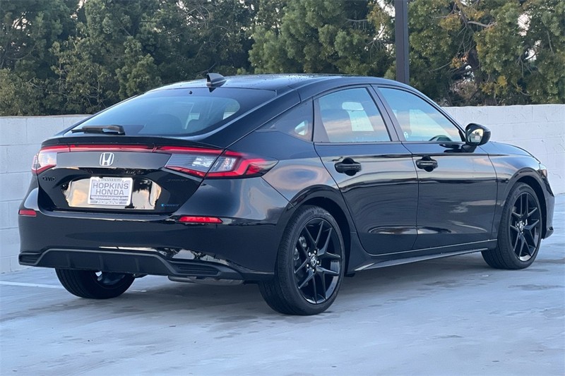 Honda Civic Hatchback Hybrid Vehicle Full-screen Gallery Image 04