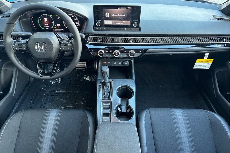 Honda Civic Hatchback Hybrid Vehicle Full-screen Gallery Image 10