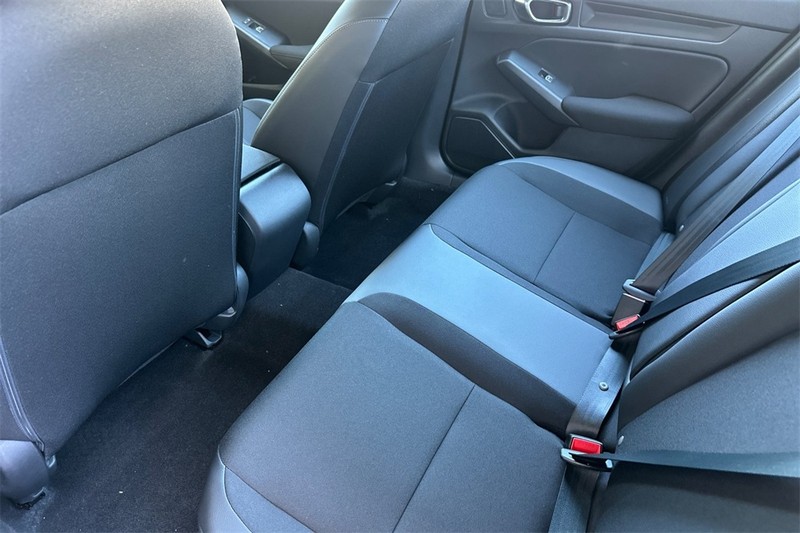 Honda Civic Sedan Vehicle Full-screen Gallery Image 07