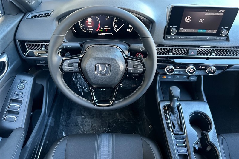 Honda Civic Sedan Vehicle Full-screen Gallery Image 09