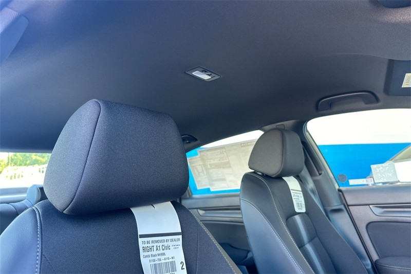 Honda Civic Sedan Vehicle Full-screen Gallery Image 11