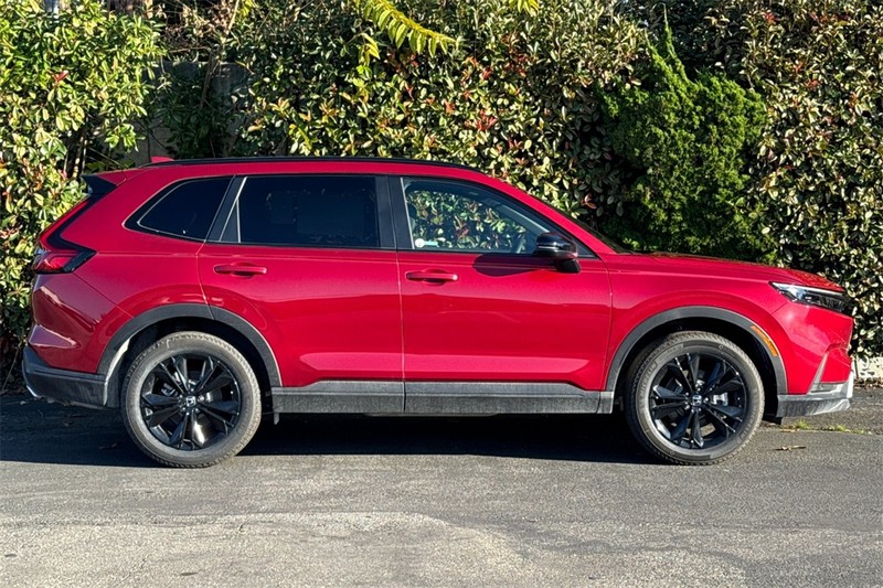 Honda CR-V Hybrid Vehicle Full-screen Gallery Image 03