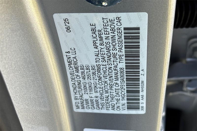 Honda Accord Hybrid Vehicle Full-screen Gallery Image 26