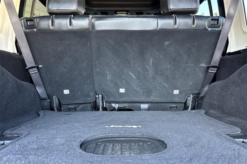 Jeep Wrangler Unlimited Vehicle Full-screen Gallery Image 14