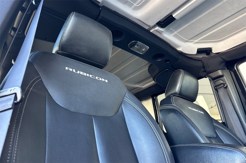 Jeep Wrangler Unlimited Vehicle Full-screen Gallery Image 16