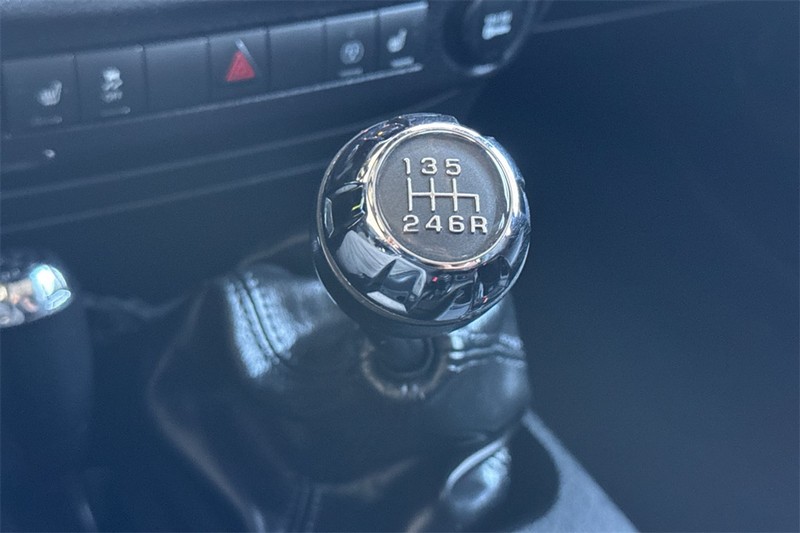 Jeep Wrangler Unlimited Vehicle Full-screen Gallery Image 20