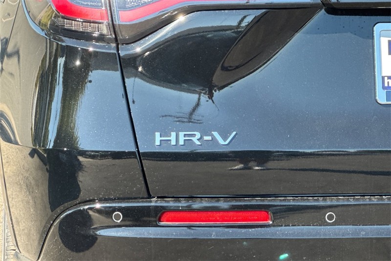 Honda HR-V Vehicle Full-screen Gallery Image 06