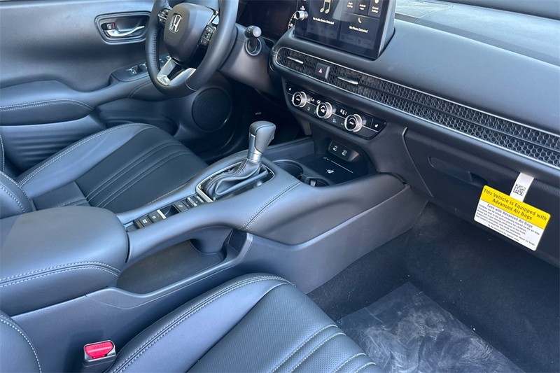 Honda HR-V Vehicle Full-screen Gallery Image 13