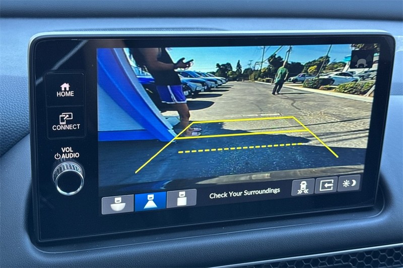 Honda HR-V Vehicle Full-screen Gallery Image 16