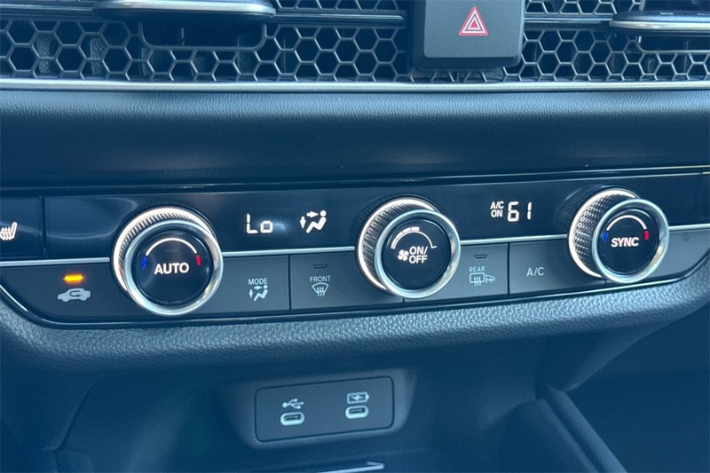 Honda HR-V Vehicle Full-screen Gallery Image 17