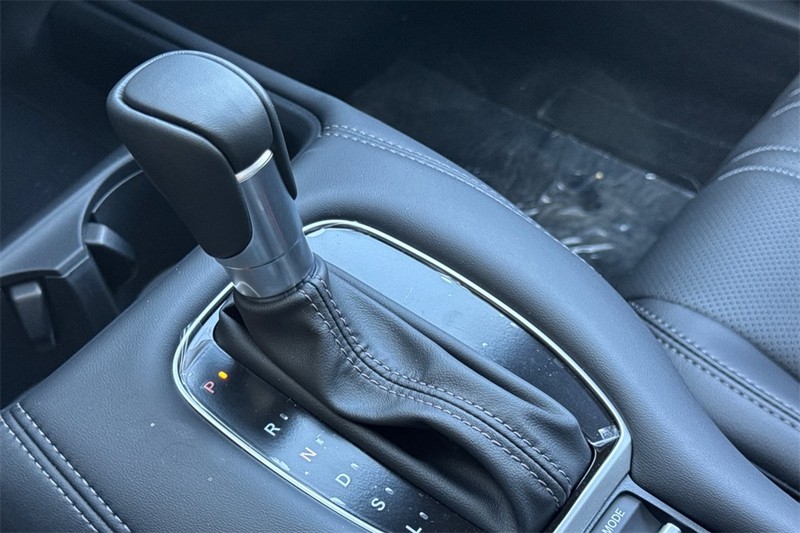 Honda HR-V Vehicle Full-screen Gallery Image 18