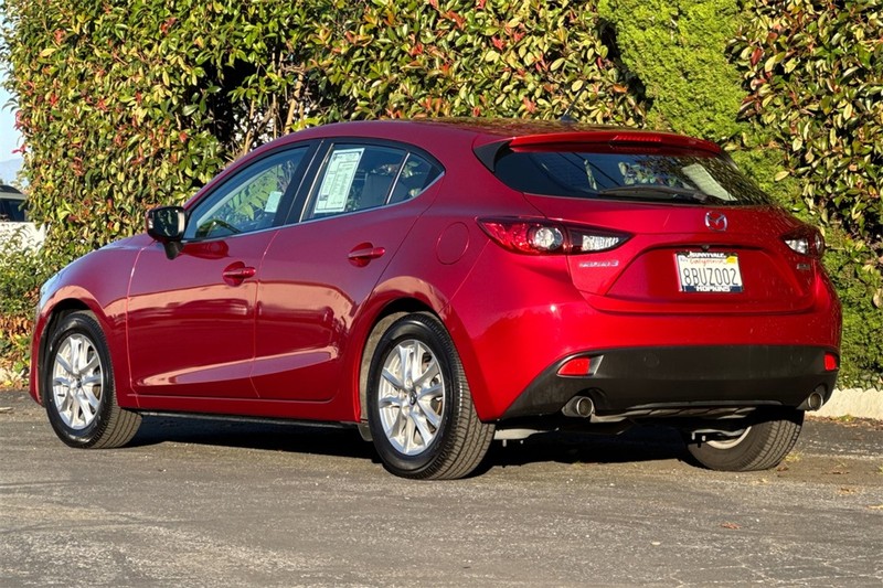 Mazda Mazda3 Hatchback Vehicle Full-screen Gallery Image 05