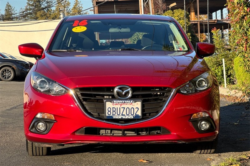 Mazda Mazda3 Hatchback Vehicle Full-screen Gallery Image 08