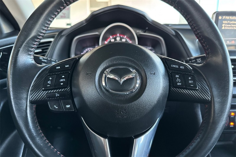 Mazda Mazda3 Hatchback Vehicle Full-screen Gallery Image 22