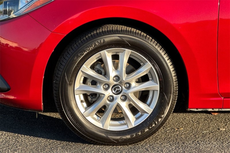 Mazda Mazda3 Hatchback Vehicle Full-screen Gallery Image 25