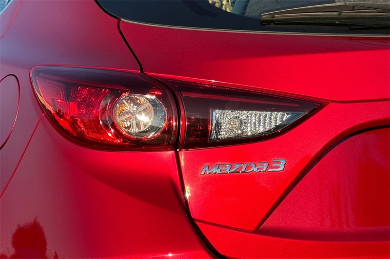 Mazda Mazda3 Hatchback Vehicle Full-screen Gallery Image 26